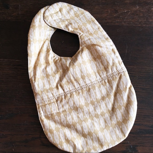 Cute Handmade Baby Bib NWOT - Picture 3 of 5